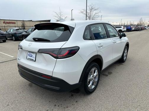 2025 Honda HR-V LX
