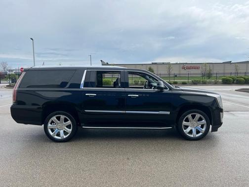2020 Cadillac Escalade ESV Luxury