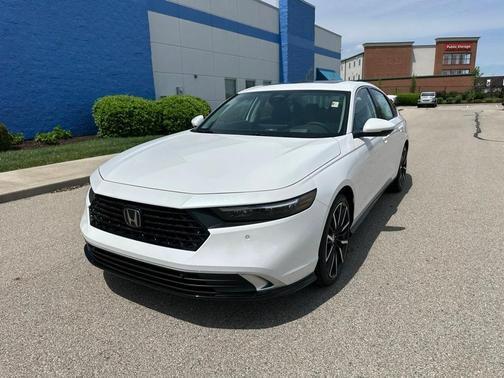 2025 Honda Accord Hybrid Touring