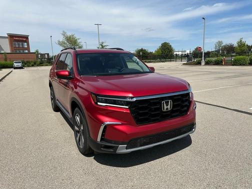 2025 Honda Pilot Touring