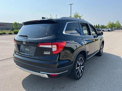 2022 Honda Pilot Touring 7-Passenger