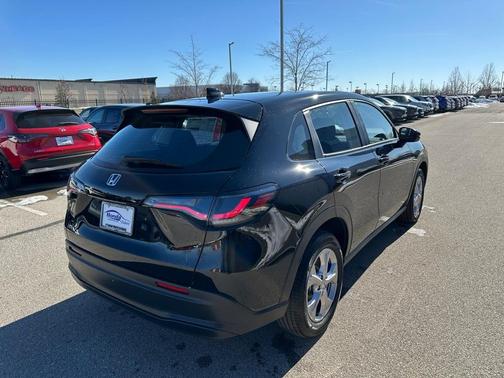 2025 Honda HR-V LX