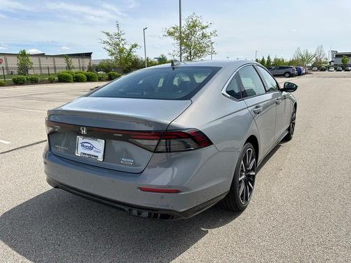2025 Honda Accord Hybrid Touring