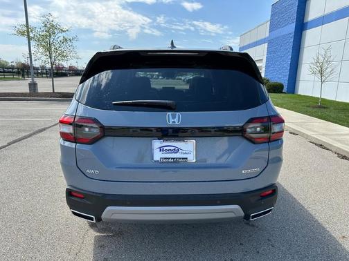 2025 Honda Pilot Touring