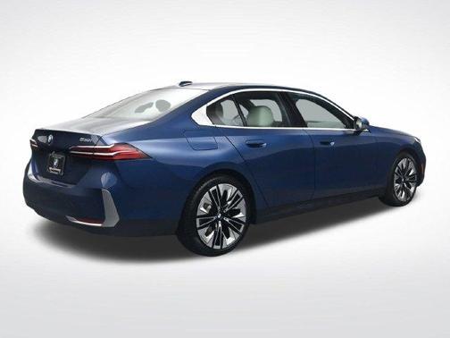 Phytonic Blue Metallic 2027 BMW 530 i