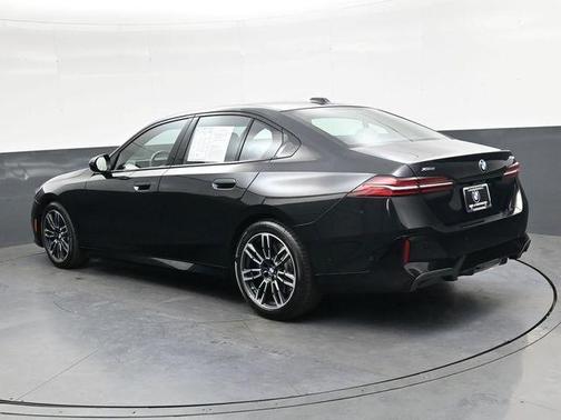 Black Sapphire Metallic 2024 BMW 540 i xDrive