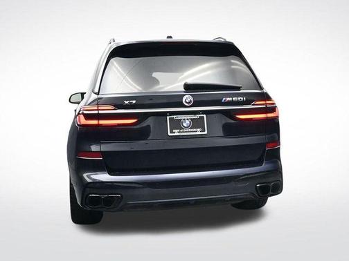 2023 BMW X7 M60i