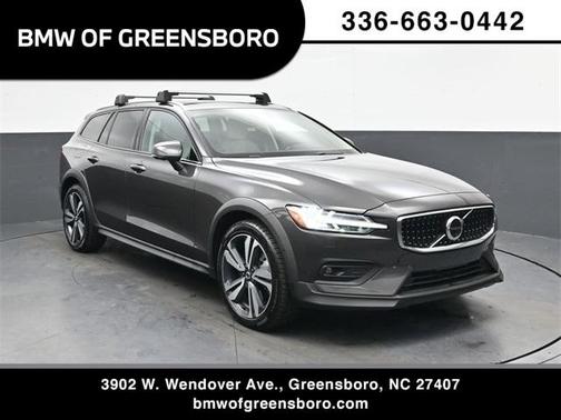 2024 Volvo V60 Cross Country B5 Plus