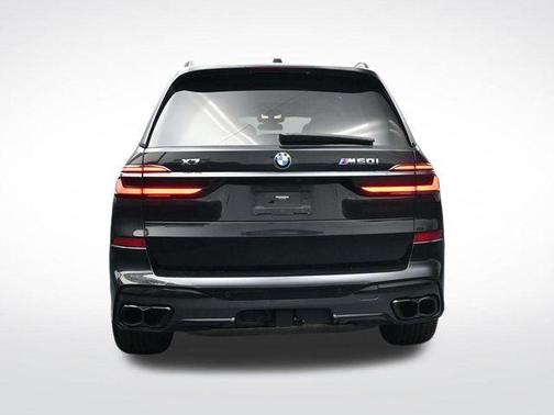 2024 BMW X7 M60i