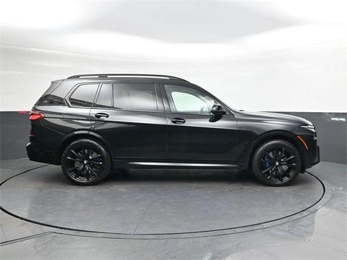 2024 BMW X7 M60i