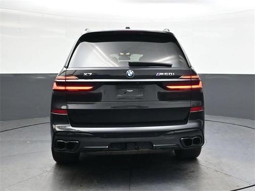 2024 BMW X7 M60i