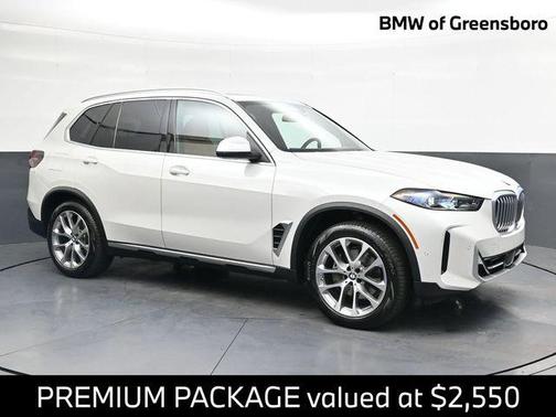 Mineral White Metallic 2024 BMW X5 xDrive40i