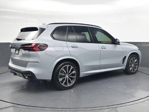 Brooklyn Gray Metallic 2024 BMW X5 PHEV xDrive50e
