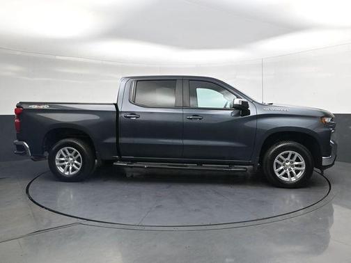 Shadow Gray Metallic 2019 Chevrolet Silverado 1500 LT