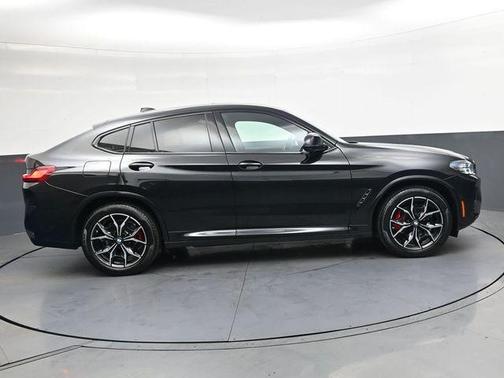 Black Sapphire Metallic 2023 BMW X4 M40i