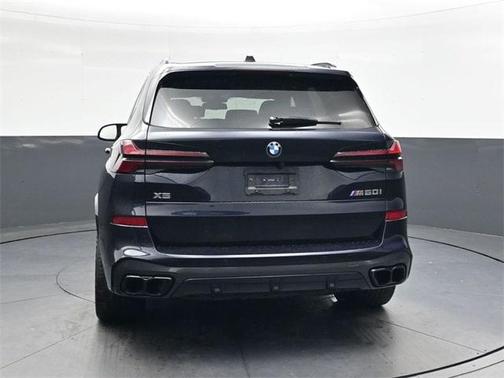 2024 BMW X5 M60i