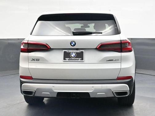 Mineral White Metallic 2020 BMW X5 xDrive40i
