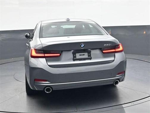 2025 BMW 330 i