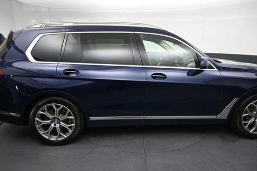 Tanzanite Blue II Metallic 2022 BMW X7 xDrive40i