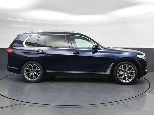 Tanzanite Blue II Metallic 2022 BMW X7 xDrive40i