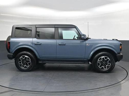 Azure Gray Metallic 2024 Ford Bronco Outer Banks