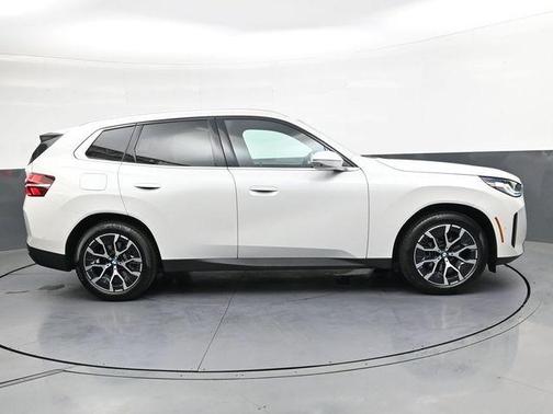 Mineral White Metallic 2026 BMW X3 30 xDrive