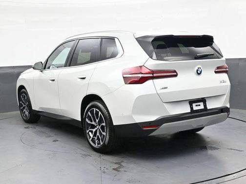 Mineral White Metallic 2026 BMW X3 30 xDrive