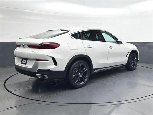 2023 BMW X6 xDrive40i