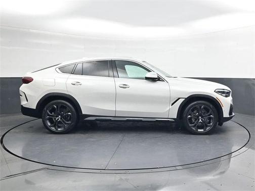 2023 BMW X6 xDrive40i