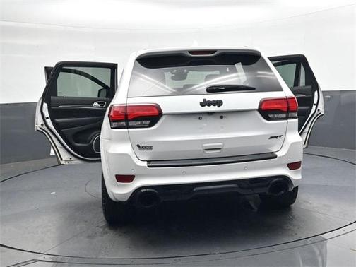 2020 Jeep Grand Cherokee SRT