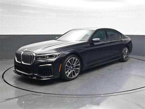 2021 BMW 740 i