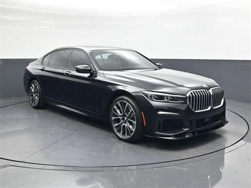 2021 BMW 740 i