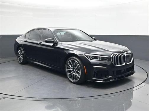 2021 BMW 740 i
