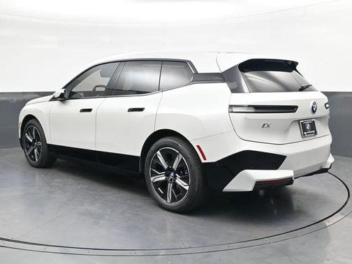 Mineral White Metallic 2024 BMW iX xDrive50