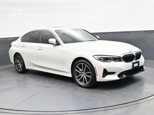 Alpine White 2019 BMW 330 i xDrive