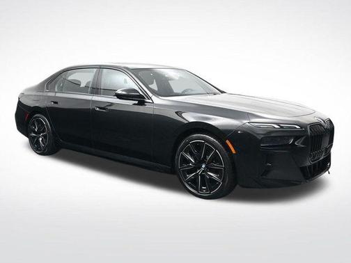 Black Sapphire Metallic 2026 BMW i7 XDrive60