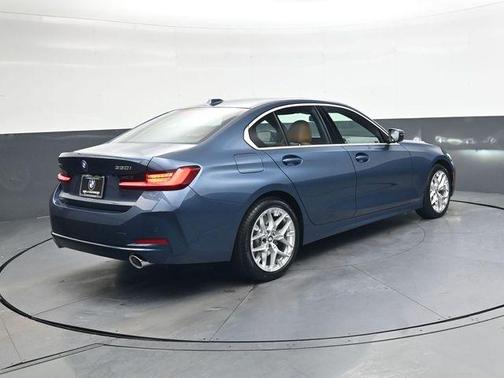 2025 BMW 330 i xDrive