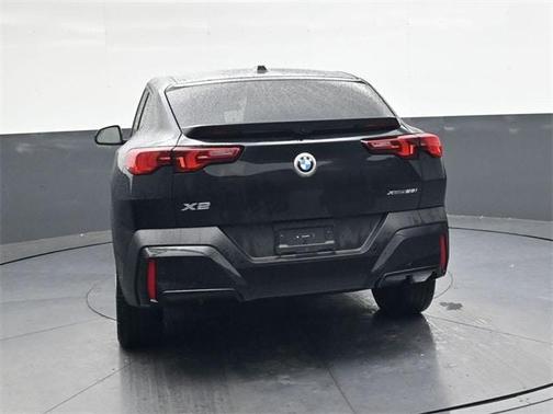 2025 BMW X2 xDrive28i