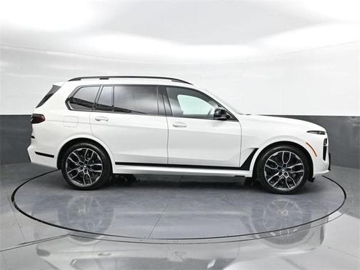 2026 BMW X7 M60i