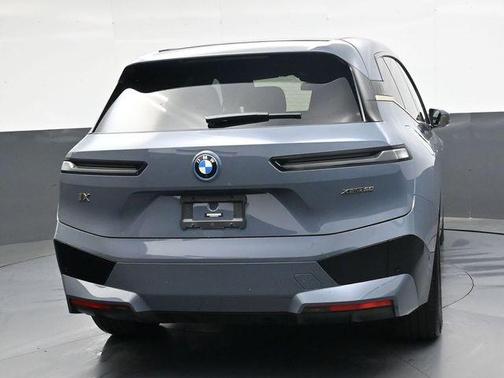 Storm 2023 BMW iX xDrive50