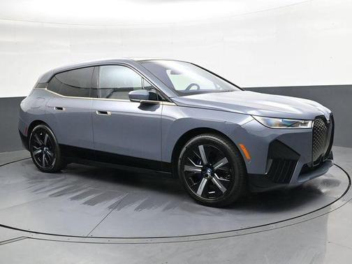 Storm 2023 BMW iX xDrive50