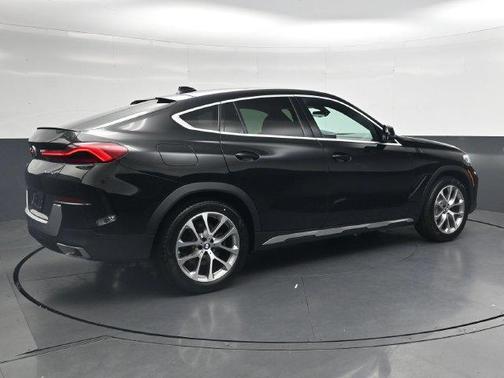 Jet Black 2023 BMW X6 xDrive40i