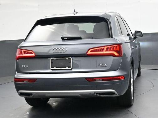 Monsoon Gray Metallic 2018 Audi Q5 2.0T Premium Plus
