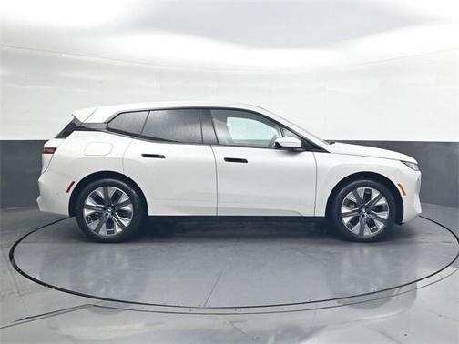 2026 BMW iX xDrive60