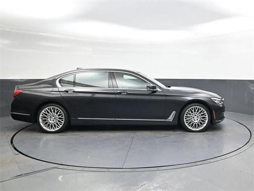 2019 BMW 750 i xDrive