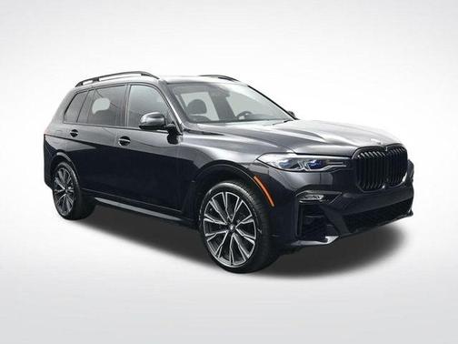 2021 BMW X7 M50i