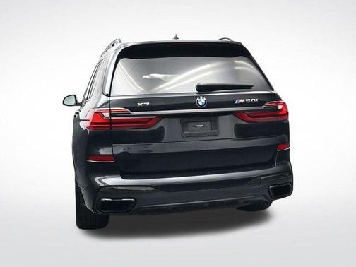 2021 BMW X7 M50i