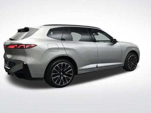 Space Silver 2027 BMW X5