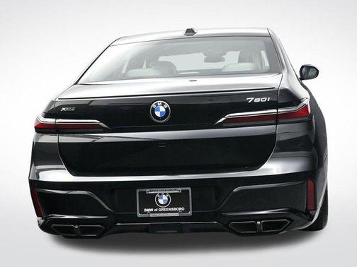 Black Sapphire Metallic 2026 BMW 760 760i xDrive