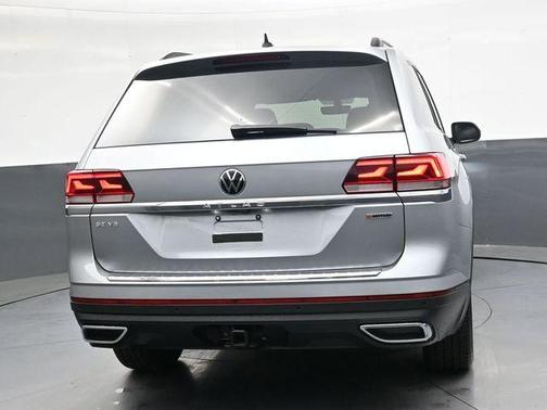 Pyrite Silver Metallic 2022 Volkswagen Atlas 3.6L SE w/Technology